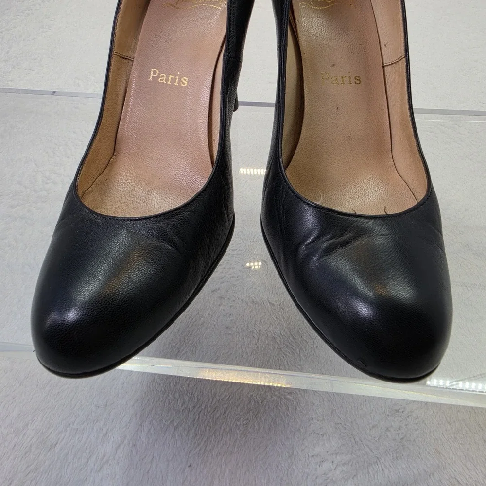 Christian Louboutin Black Leather Pumps Heels Red Sole Size 38.5 Italy